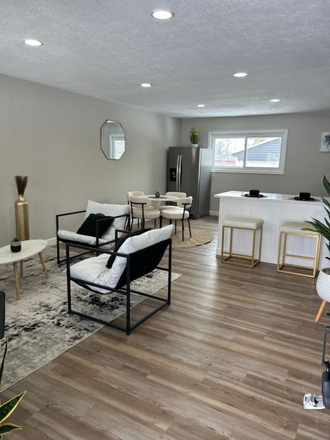 Tiny photo for 1861 Alvason Avenue, Columbus, OH 43219 (MLS # 225044846)