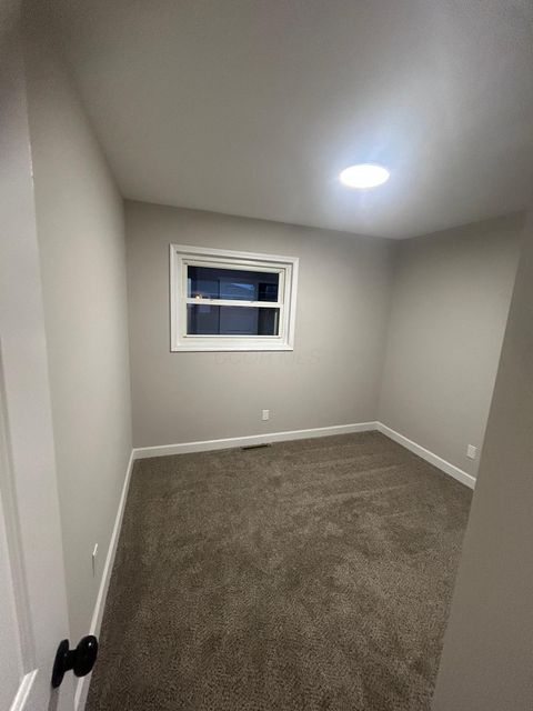 Tiny photo for 1861 Alvason Avenue, Columbus, OH 43219 (MLS # 225044846)