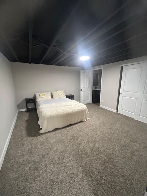 Tiny photo for 1861 Alvason Avenue, Columbus, OH 43219 (MLS # 225044846)