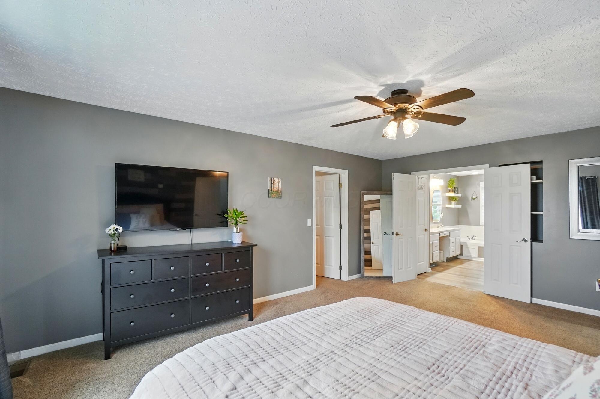 6180 Clover Place, Hilliard, Ohio image 35
