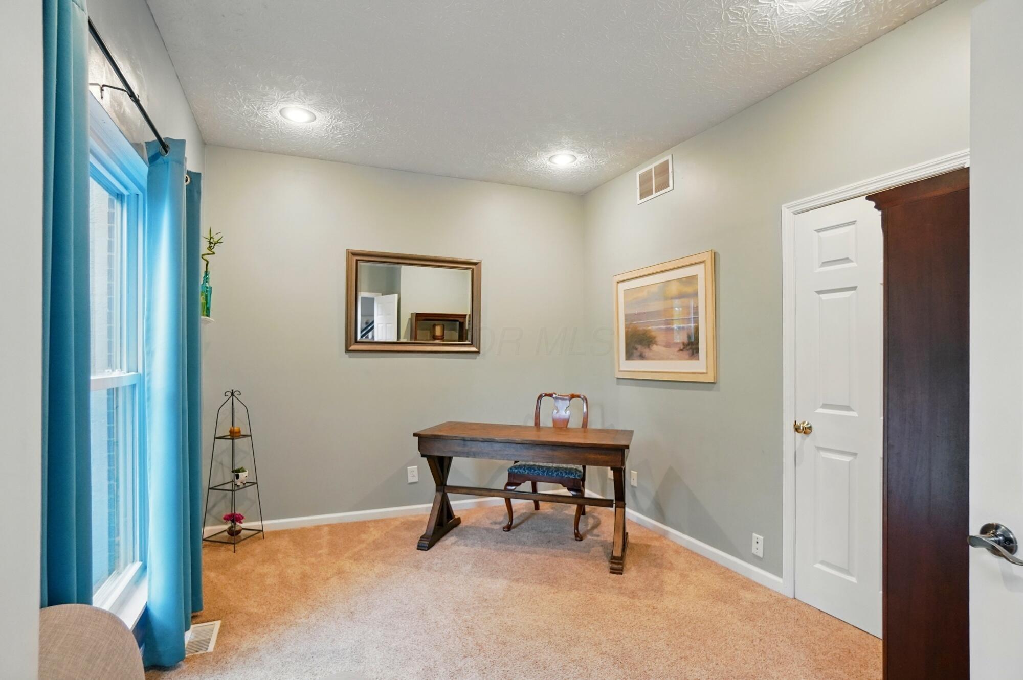 6180 Clover Place, Hilliard, Ohio image 27