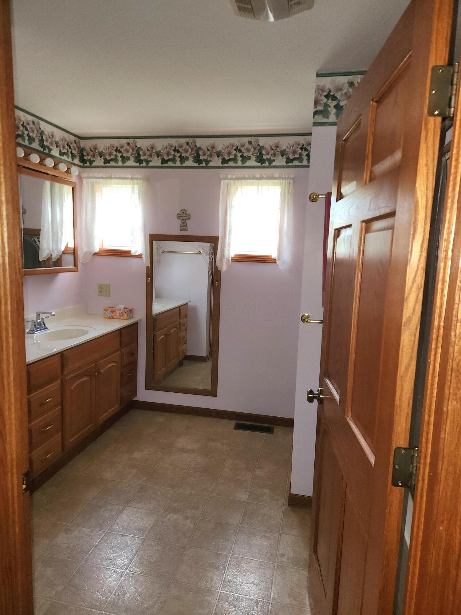 5747 E Clinton Street, Albany, Ohio image 13