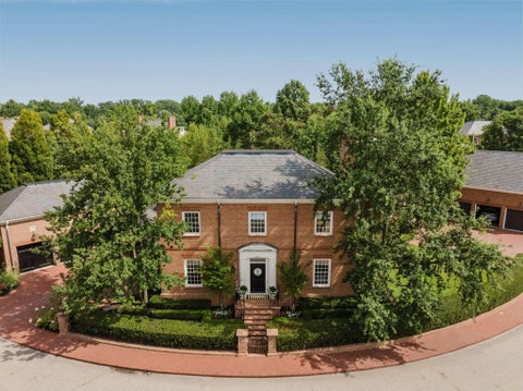 Photo of 6920 Clivdon, New Albany, OH 43054 (MLS # 226031721)