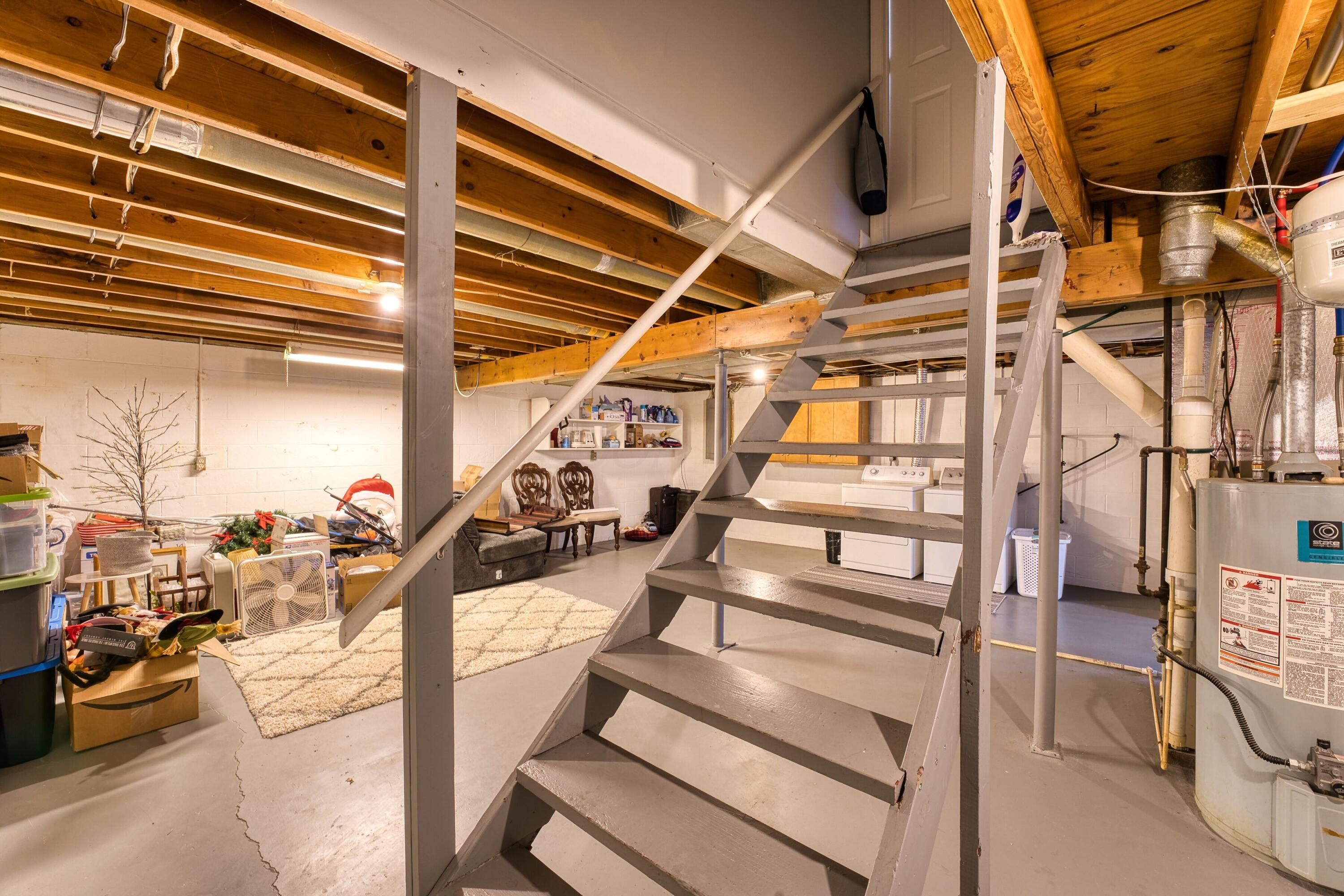 1856 Cherrywood Drive, Newark, Ohio image 32