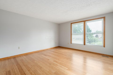 Tiny photo for 95 Highmeadows Circle, Powell, OH 43065 (MLS # 226021821)