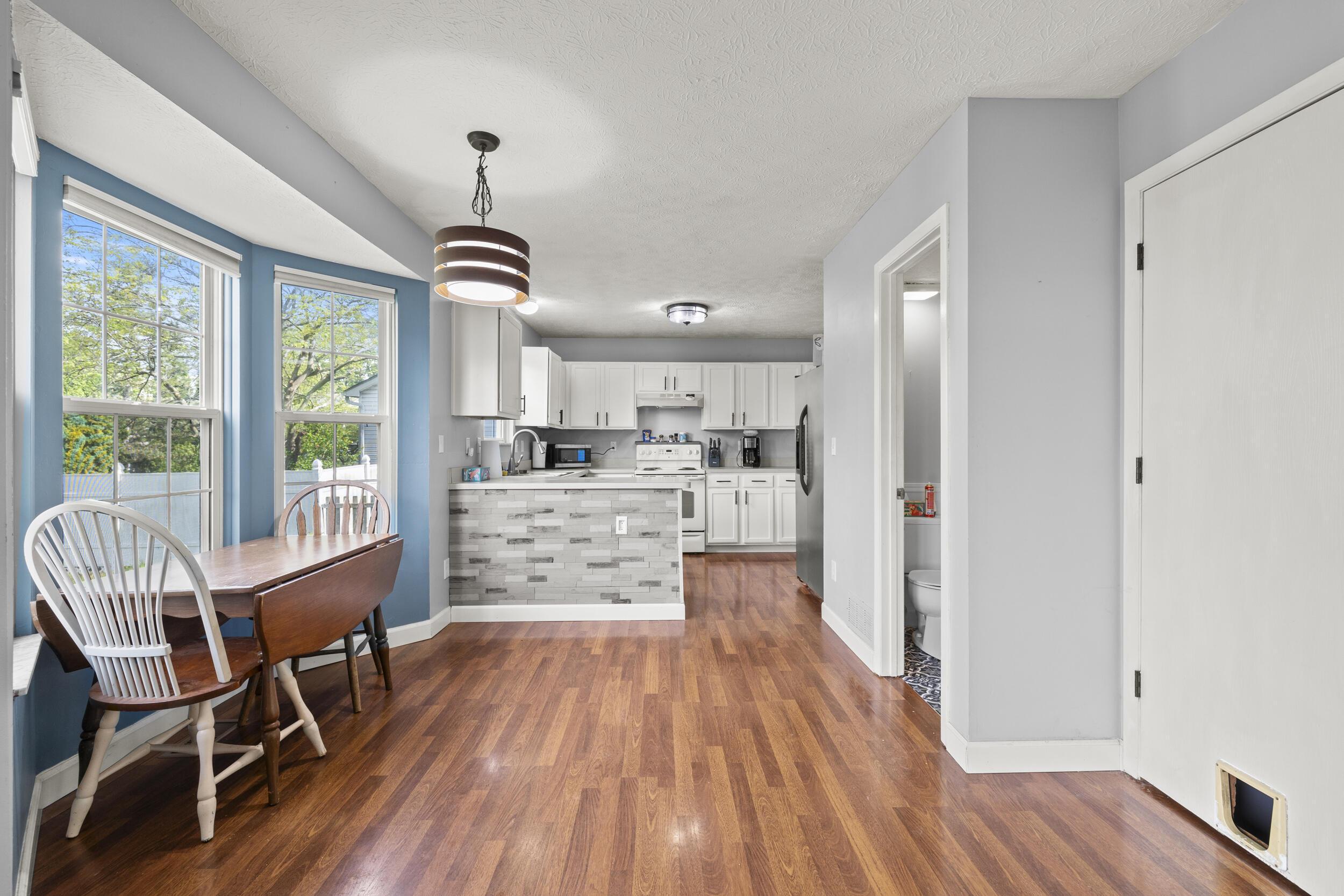 1301 Della Place, Columbus, Ohio image 7