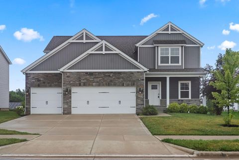Photo of 5791 Trail View Crossing, Grove City, OH 43123 (MLS # 226027561)