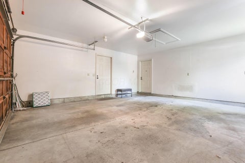Tiny photo for 141 Flores Place, Columbus, OH 43213 (MLS # 226022810)