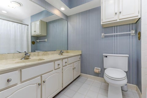 Tiny photo for 141 Flores Place, Columbus, OH 43213 (MLS # 226022810)