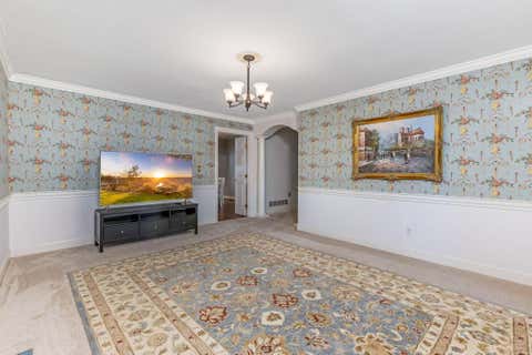 Tiny photo for 141 Flores Place, Columbus, OH 43213 (MLS # 226022810)