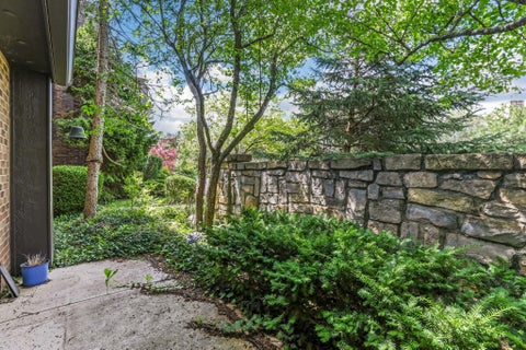 Tiny photo for 141 Flores Place, Columbus, OH 43213 (MLS # 226022810)