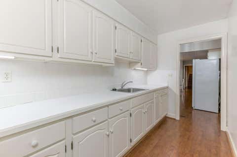 Tiny photo for 141 Flores Place, Columbus, OH 43213 (MLS # 226022810)