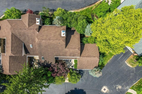 Tiny photo for 141 Flores Place, Columbus, OH 43213 (MLS # 226022810)