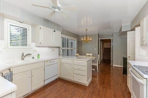 Tiny photo for 141 Flores Place, Columbus, OH 43213 (MLS # 226022810)