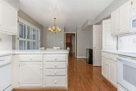Tiny photo for 141 Flores Place, Columbus, OH 43213 (MLS # 226022810)