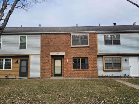 Photo of 281 Cross Country Drive S C #C, Westerville, OH 43081 (MLS # 226007934)