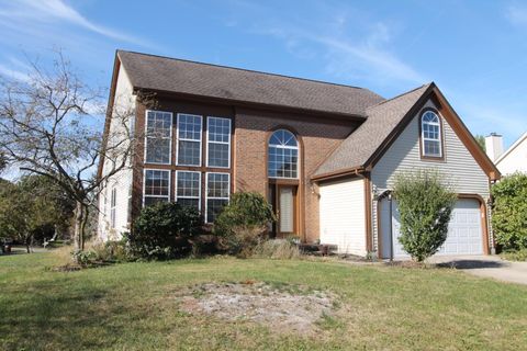 Photo of 817 Dunvegan Circle, Pickerington, OH 43147 (MLS # 225039572)