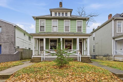 Photo of 2210-2212 N 4th Street, Columbus, OH 43201 (MLS # 226001412)