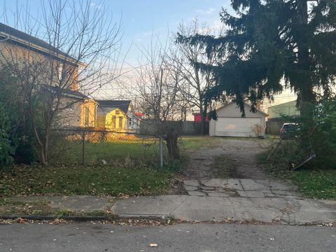 Photo of 1543 Safford Avenue, Columbus, OH 43223 (MLS # 225043242)