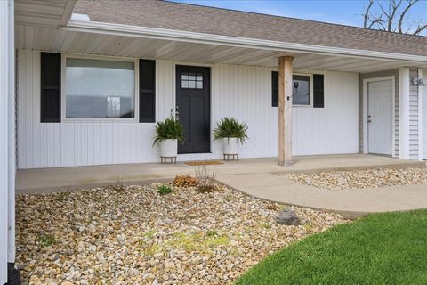 Tiny photo for 7893 Fairview Road, Mount Vernon, OH 43050 (MLS # 226009800)