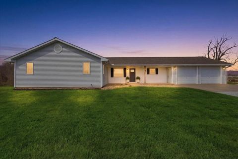 Tiny photo for 7893 Fairview Road, Mount Vernon, OH 43050 (MLS # 226009800)