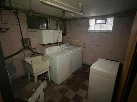 Tiny photo for 78 S Weyant Avenue, Columbus, OH 43213 (MLS # 225046218)