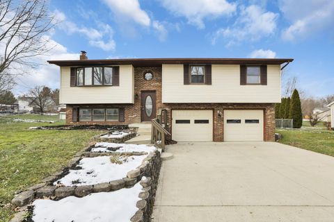 Photo of 60 Jonquil Drive SW, Etna, OH 43062 (MLS # 225045402)