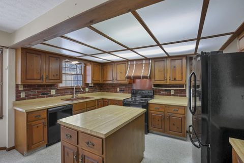 Tiny photo for 5289 Hazelton Etna Road SW, Pataskala, OH 43062 (MLS # 226000162)