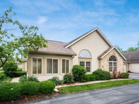 Condo For Sale - 2626 Landings Way #12<br/> Grove City, OH 43123