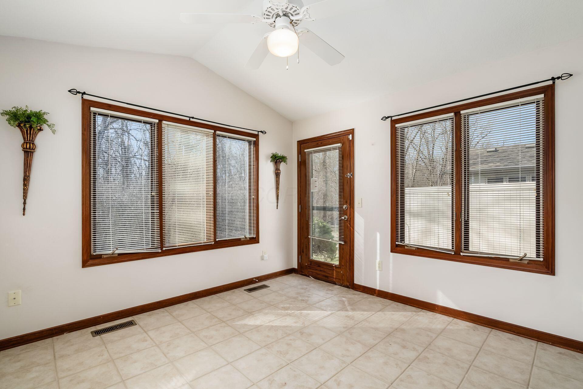 5011 Birch Grove Drive, Groveport, Ohio image 26