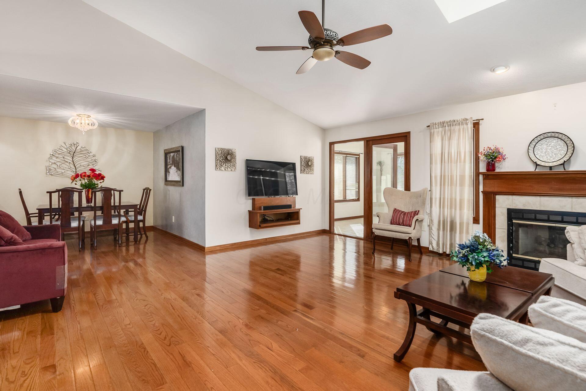 5011 Birch Grove Drive, Groveport, Ohio image 8