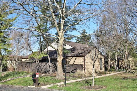 Photo of 3128 Rivermill Drive, Columbus, OH 43220 (MLS # 226008928)