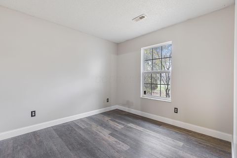Tiny photo for 3067 Argonne Court, Columbus, OH 43232 (MLS # 225044400)