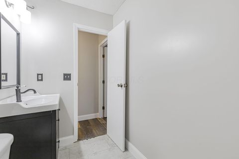 Tiny photo for 3067 Argonne Court, Columbus, OH 43232 (MLS # 225044400)