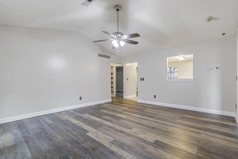 Tiny photo for 3067 Argonne Court, Columbus, OH 43232 (MLS # 225044400)