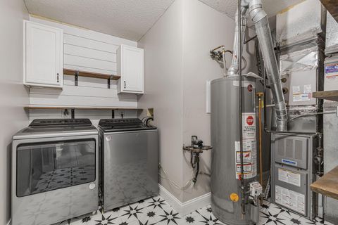 Tiny photo for 3067 Argonne Court, Columbus, OH 43232 (MLS # 225044400)