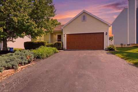 Photo of 3397 Westerville Woods Drive, Columbus, OH 43231 (MLS # 226018682)
