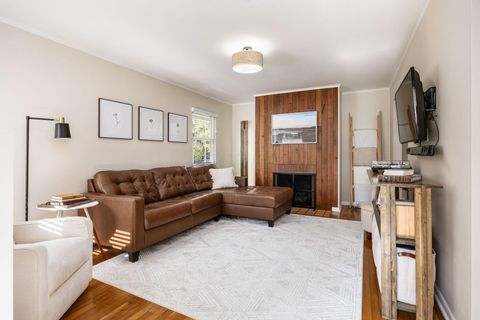 Photo of 458 E Stanton Avenue, Columbus, OH 43214 (MLS # 226016905)