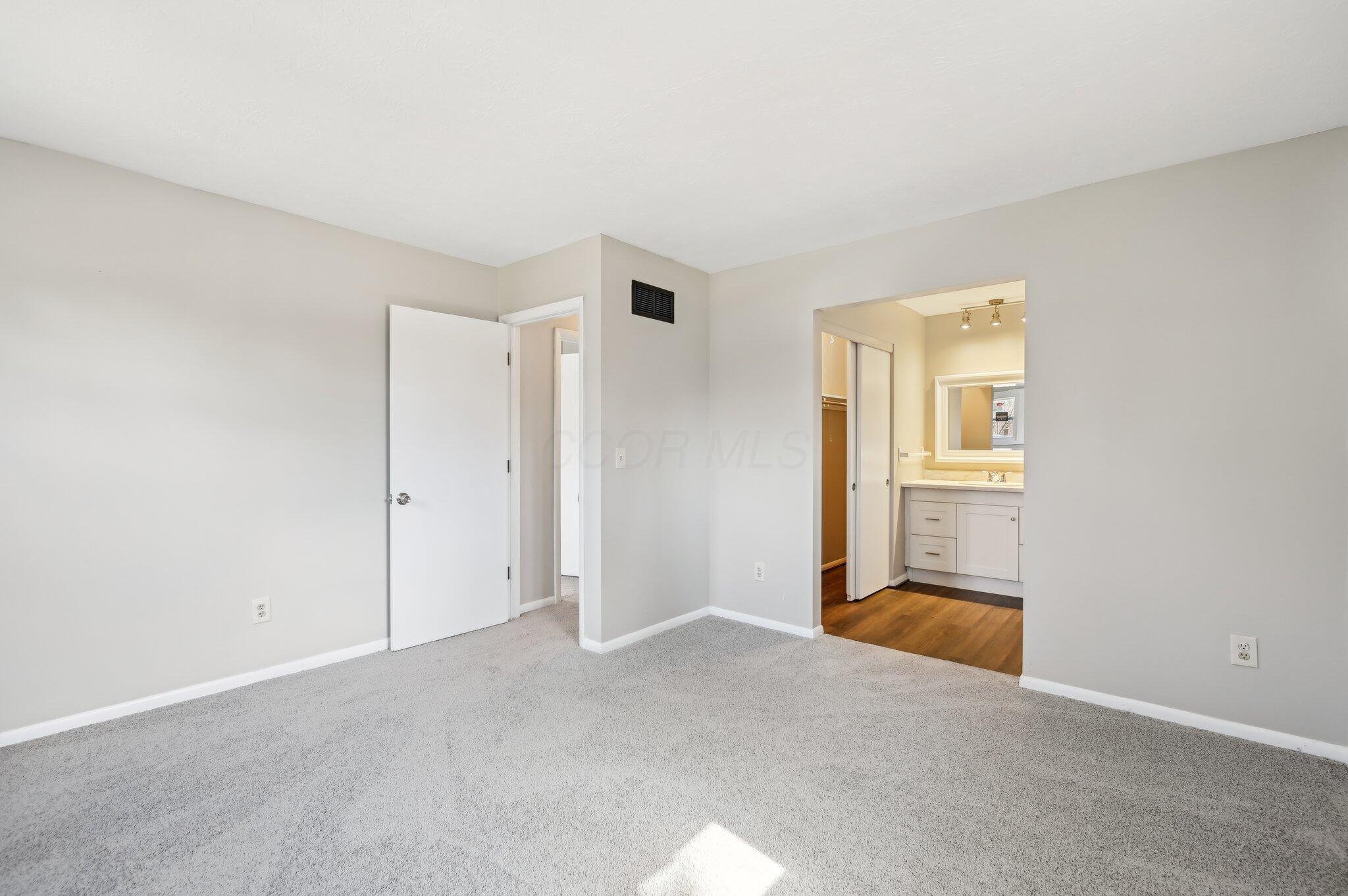559 Matthew Court, Westerville, Ohio image 24