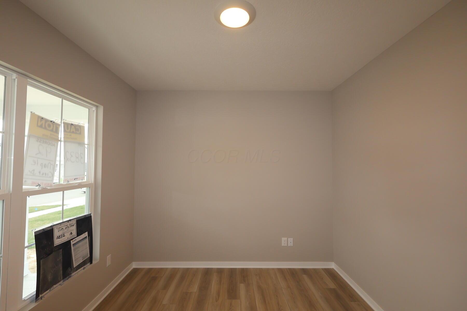 92 Maple Crest Drive, Lewis Center, Ohio image 4
