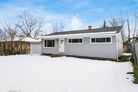 Tiny photo for 2585 Eakin Road, Columbus, OH 43204 (MLS # 226004414)