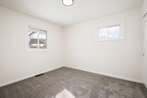 Tiny photo for 2585 Eakin Road, Columbus, OH 43204 (MLS # 226004414)