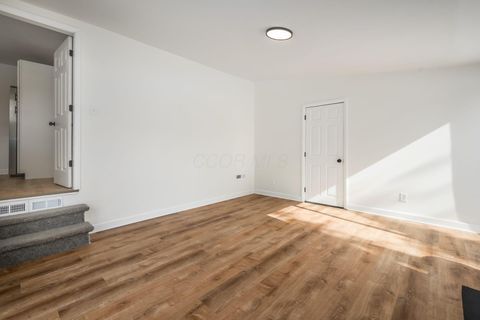 Tiny photo for 2585 Eakin Road, Columbus, OH 43204 (MLS # 226004414)