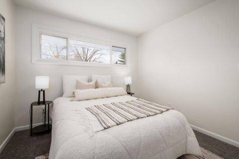 Tiny photo for 2585 Eakin Road, Columbus, OH 43204 (MLS # 226004414)