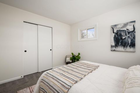 Tiny photo for 2585 Eakin Road, Columbus, OH 43204 (MLS # 226004414)