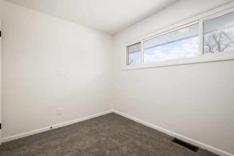 Tiny photo for 2585 Eakin Road, Columbus, OH 43204 (MLS # 226004414)