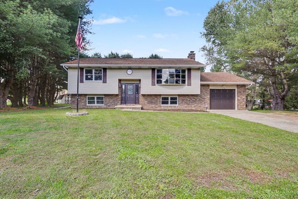 11795 JAMES DR, LOGAN, OH 43138 - Image aaa5d9b9699c2a9d27bb015bee13637a/2063605529
