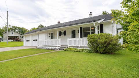 Tiny photo for 40 Sunset Drive, Mcconnelsville, OH 43756 (MLS # 226028230)
