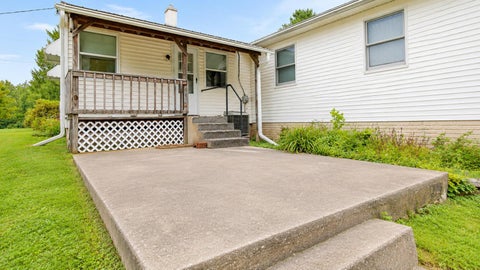 Tiny photo for 40 Sunset Drive, Mcconnelsville, OH 43756 (MLS # 226028230)