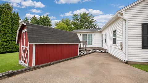 Tiny photo for 40 Sunset Drive, Mcconnelsville, OH 43756 (MLS # 226028230)